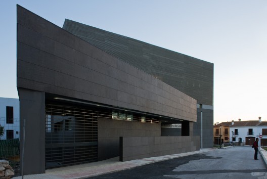 Coín Courts / Donaire Arquitectos
