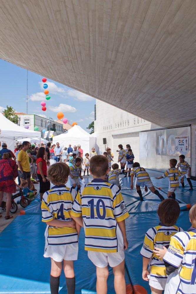 New Cultural Centre / FÜNDC