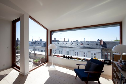 Penthouses and Rooftop terrace / JDS Architects