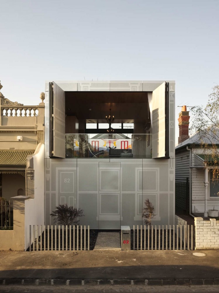 Perforated House / Kavellaris Urban Design