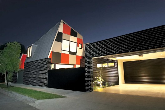 Jones House / Kavellaris Urban Design