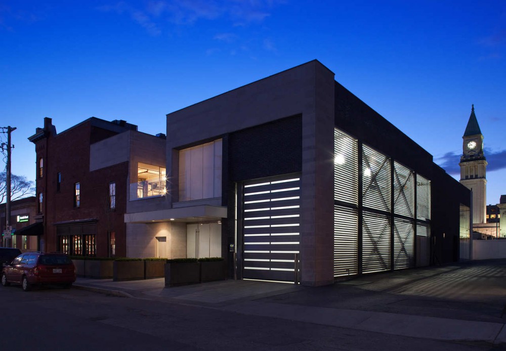 Shops of Summerhill / AUDAXarchitecture