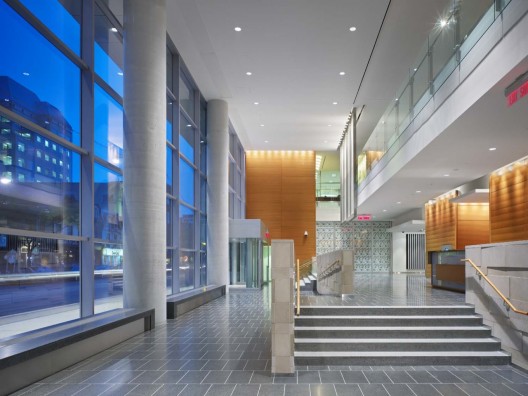 180 Queen West / KPMB Architects with Stone McQuire Vogt Architects
