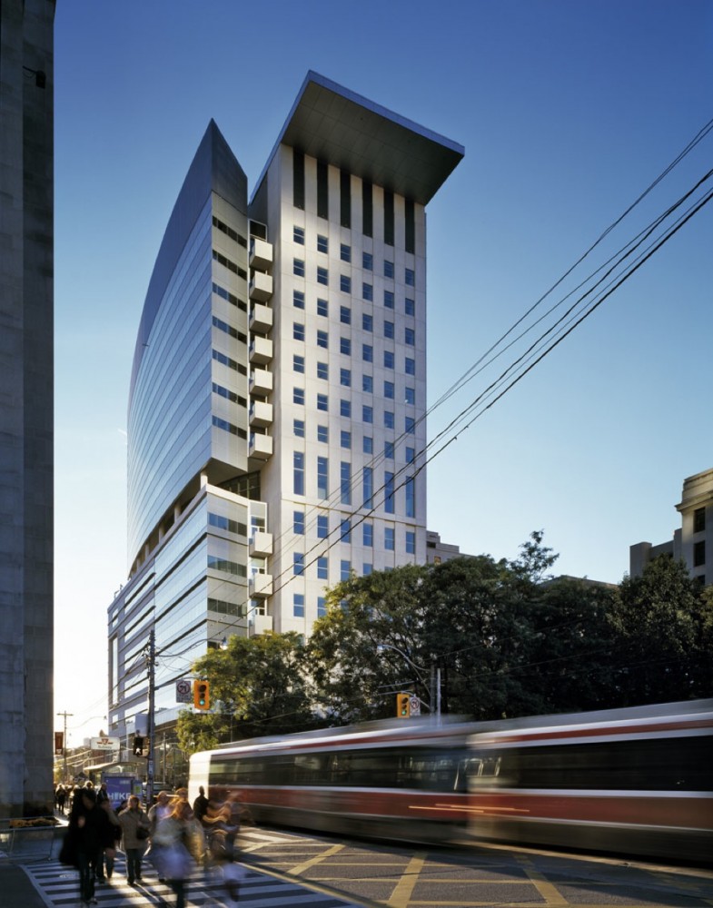 180 Queen West / KPMB Architects with Stone McQuire Vogt Architects