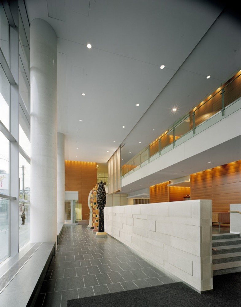 180 Queen West / KPMB Architects with Stone McQuire Vogt Architects