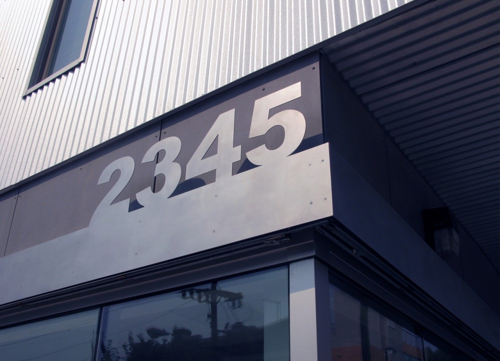 Building 2345 / Höweler + Yoon Architecture