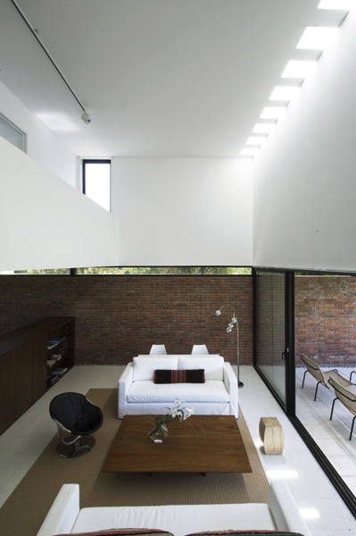 MYP House / Estudio BaBO
