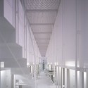 Lucky Drops / Atelier Tekuto Lucky Drops / Atelier Tekuto © Makoto Yoshida
