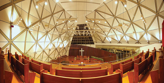 Church of Suan-Lien Center for the Elderly / J.J. Pan & Partners