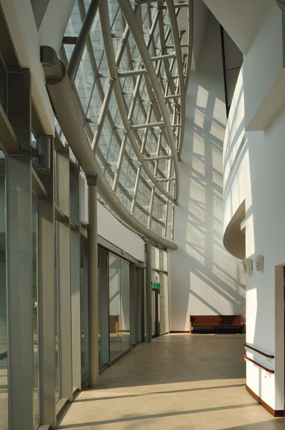 Church of Suan-Lien Center for the Elderly / J.J. Pan & Partners