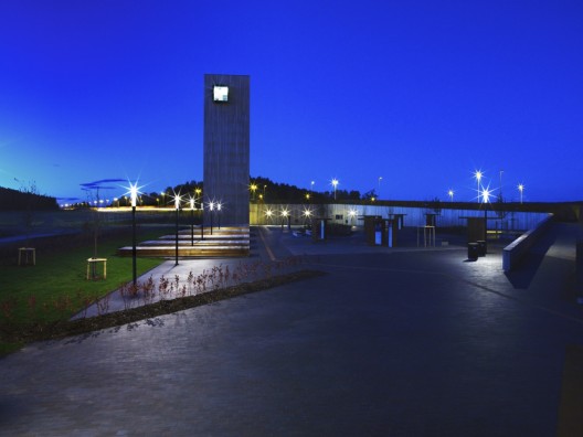 Solberg Tower & Rest Area / Saunders Architecture