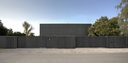 Safe House / KWK Promes