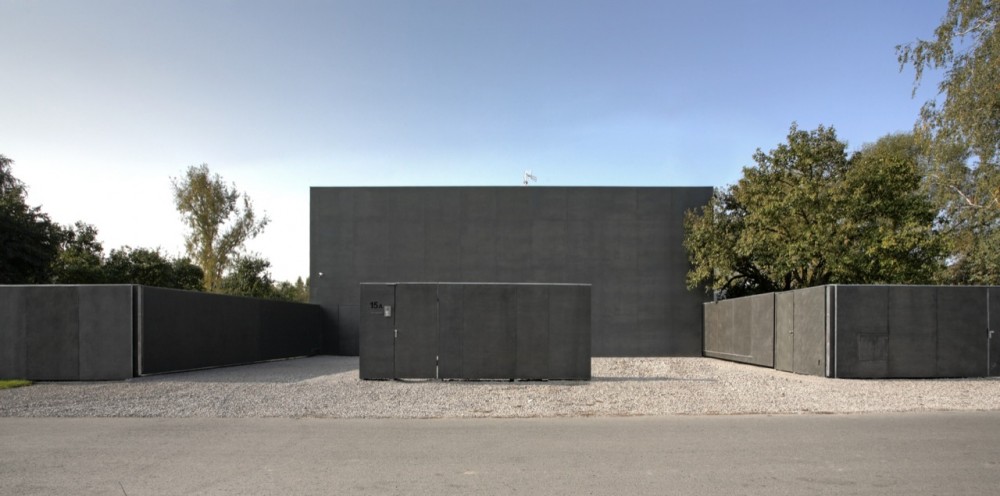 Safe House / KWK Promes