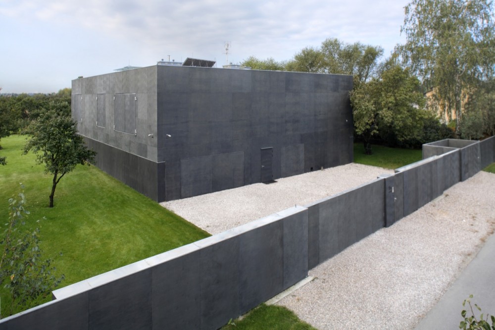 Safe House / KWK Promes