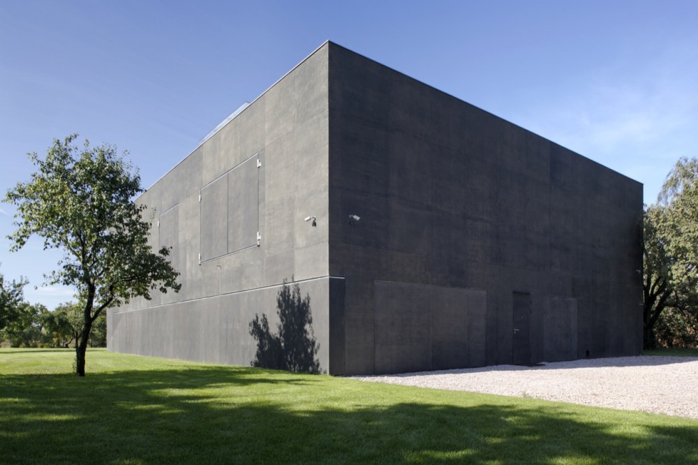 Safe House / KWK Promes