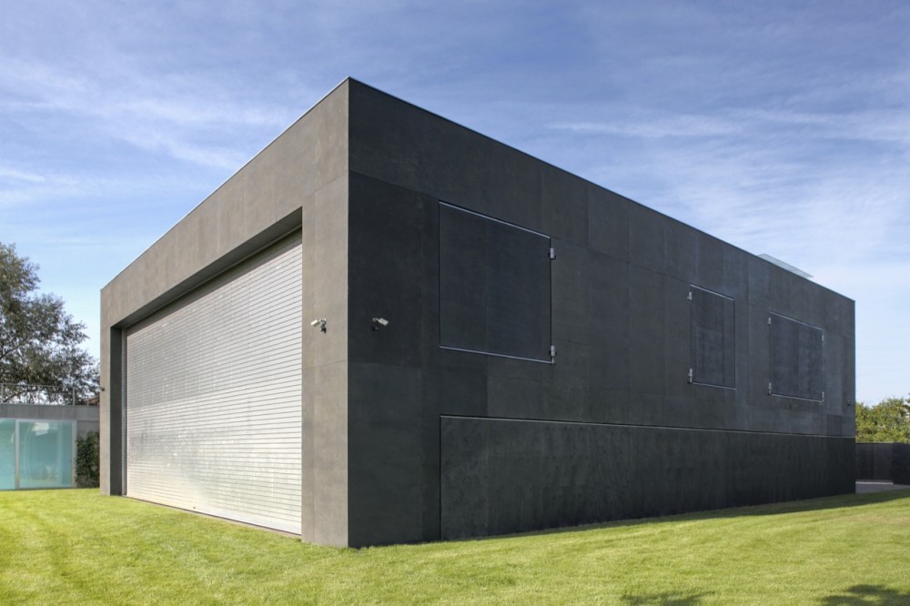 Safe House / KWK Promes