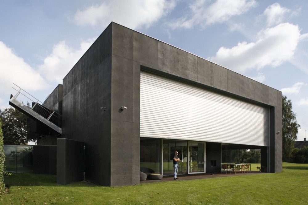 Safe House / KWK Promes