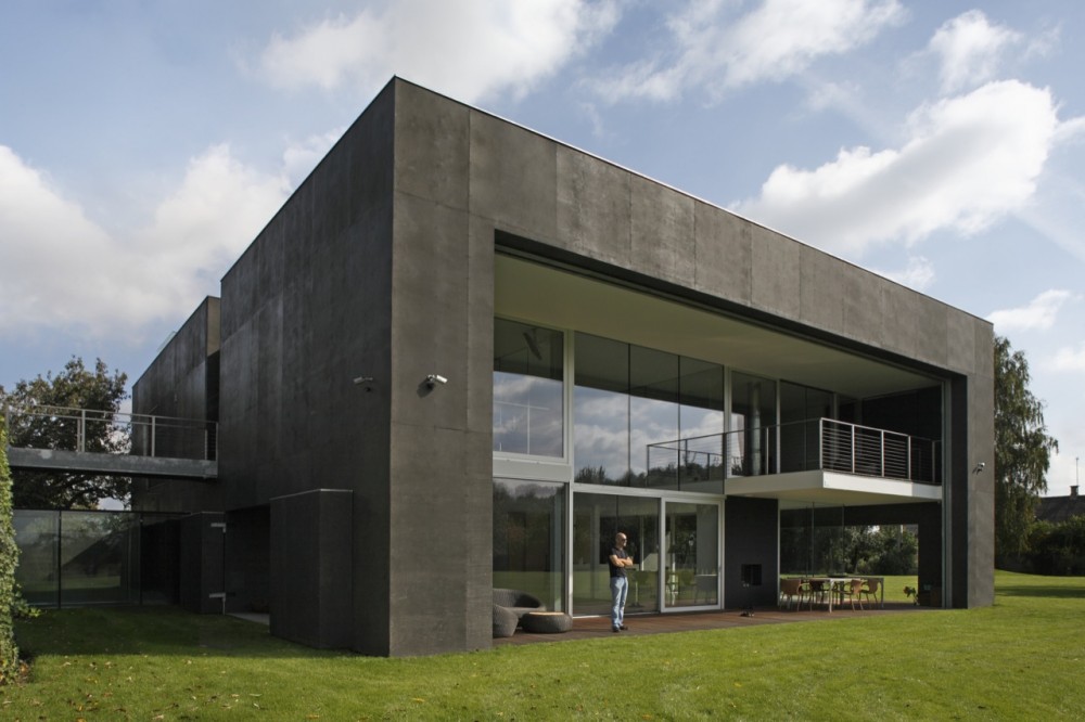 Safe House / KWK Promes