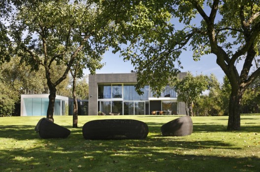 Safe House / KWK Promes