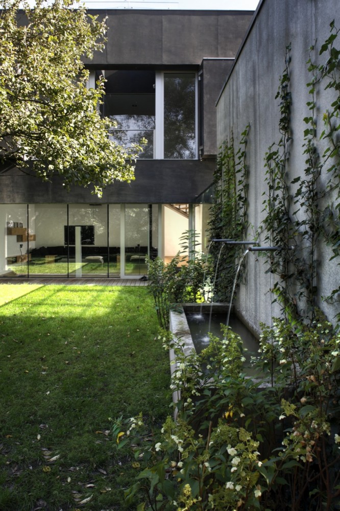 Safe House / KWK Promes