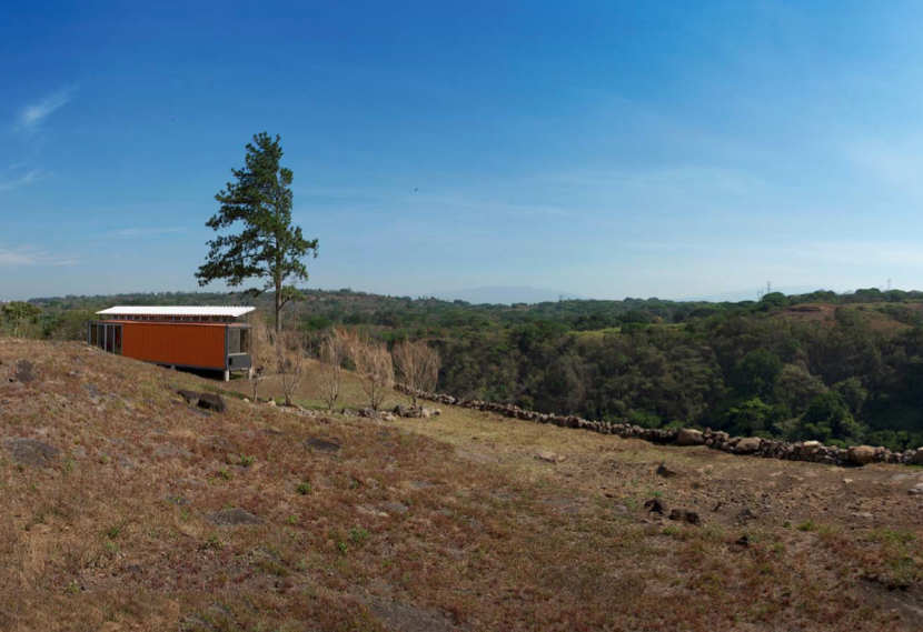Containers of Hope / Benjamin Garcia Saxe Architecture