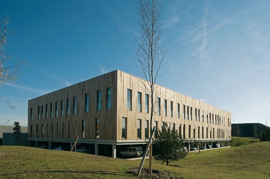 Seine-Amont Site Management Offices / aasb_agence d’architecture suzelbrout