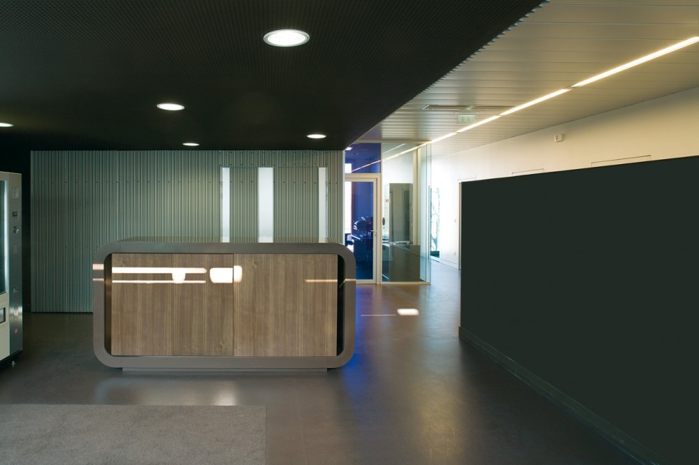 Seine-Amont Site Management Offices /  aasb_agence d’architecture suzelbrout