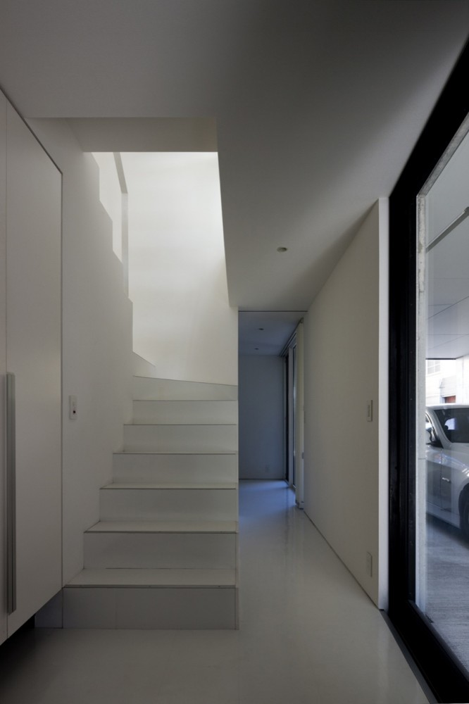Louver House / Code Architectural Design