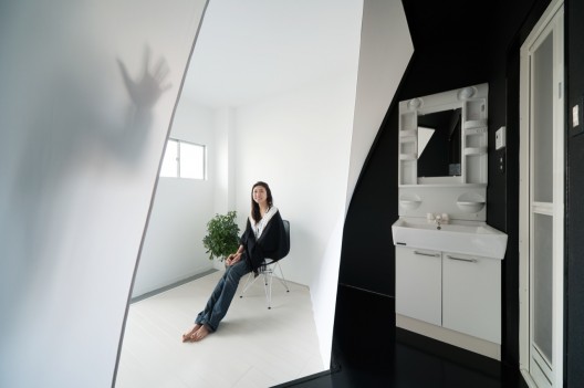CELL Apartment / SUGAWARADAISUKE