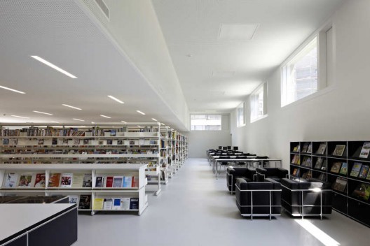 Grisons College Of Education / Pablo Horváth