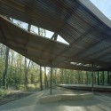 The Ruth Lilly Visitors Pavilion / Marlon Blackwell Architect © Timothy Hursley