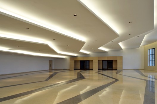 Chettinad Health City Auditorium / Morphogenesis