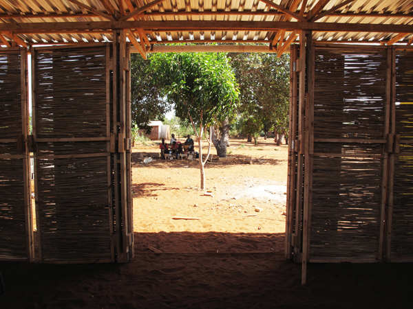 Educational Building In Mozambique / Masterstudents of Bergen School of Architecture