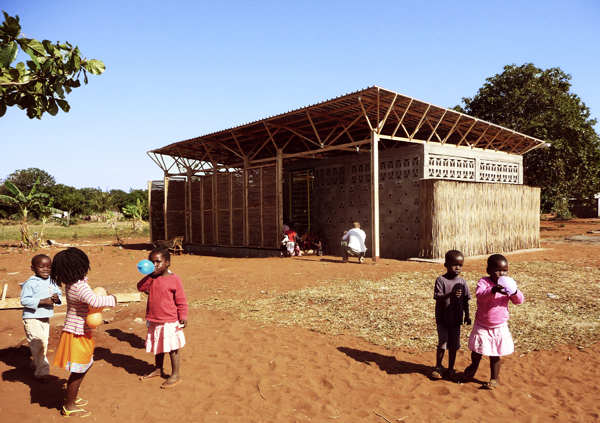 Educational Building In Mozambique / Masterstudents of Bergen School of Architecture
