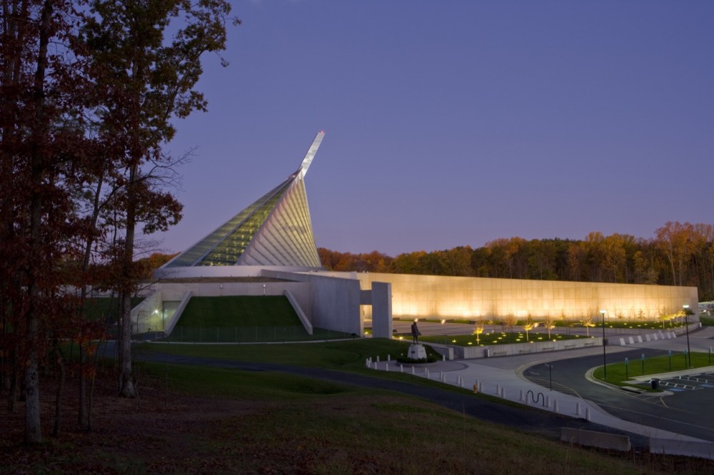 National Museum of the Marine Corps / Fentress Architects