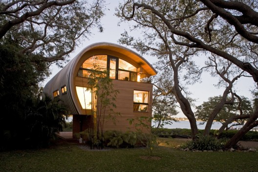 Casey Key Guest House / TOTeMS Architecture