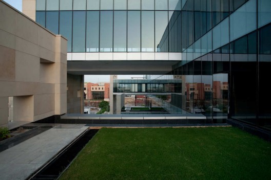 Office Hub In Gurgaon / Morphogenesis