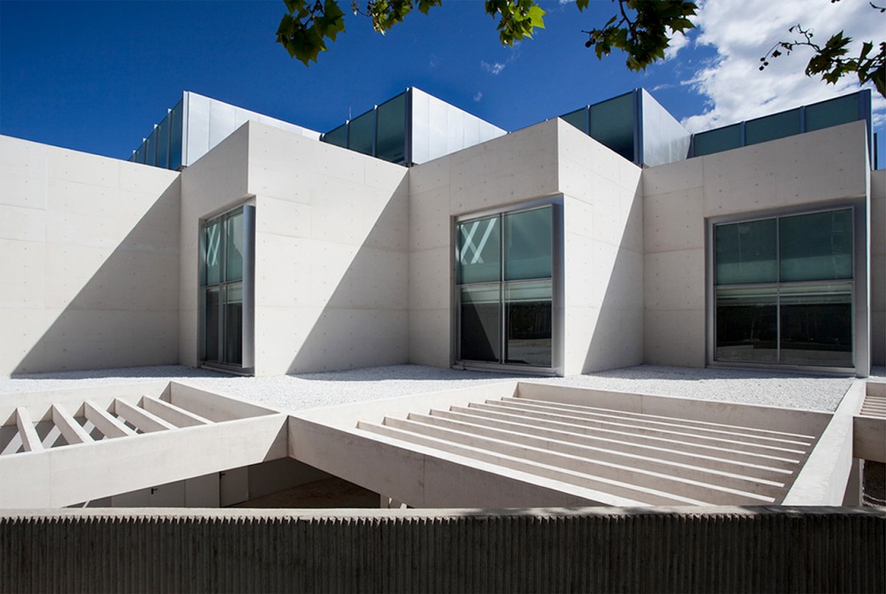 State Reference Center for Mental Care / Peñín Architects