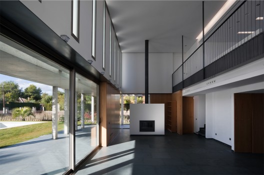 Pine House / Peñín Architects