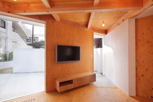 Kokura Tanaka House / Akinari Tanaka + POI + Nawakenjimu + Lapin