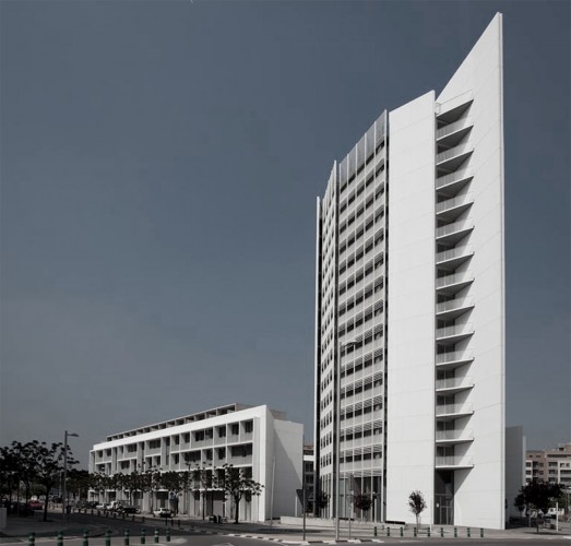 Parc Central Social Housing Building / OAB + Peñín Architects