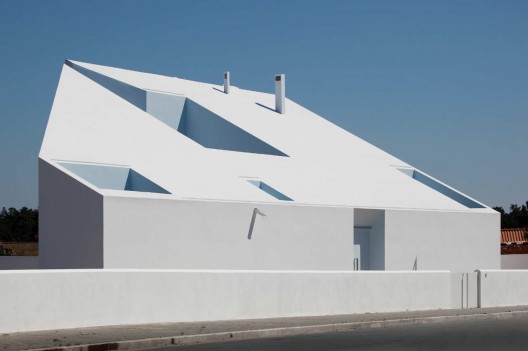 House In Possanco / ARX