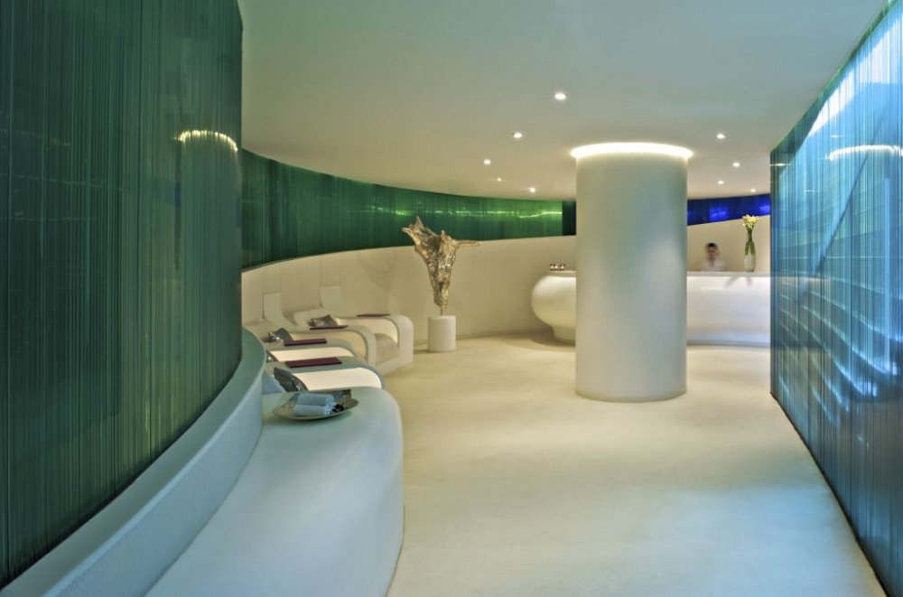 Aura Spa at the Park Hotel / Khosla Associates