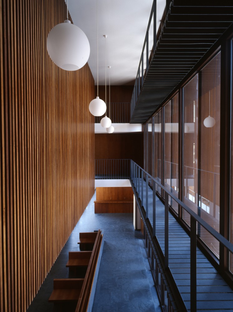 Seniors Residence and San José Chapel / Peñín Architects