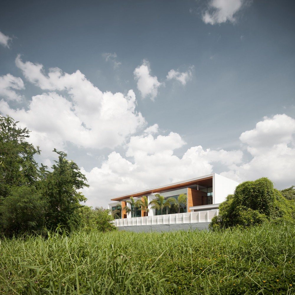 L71 House / OFFICE AT Co.