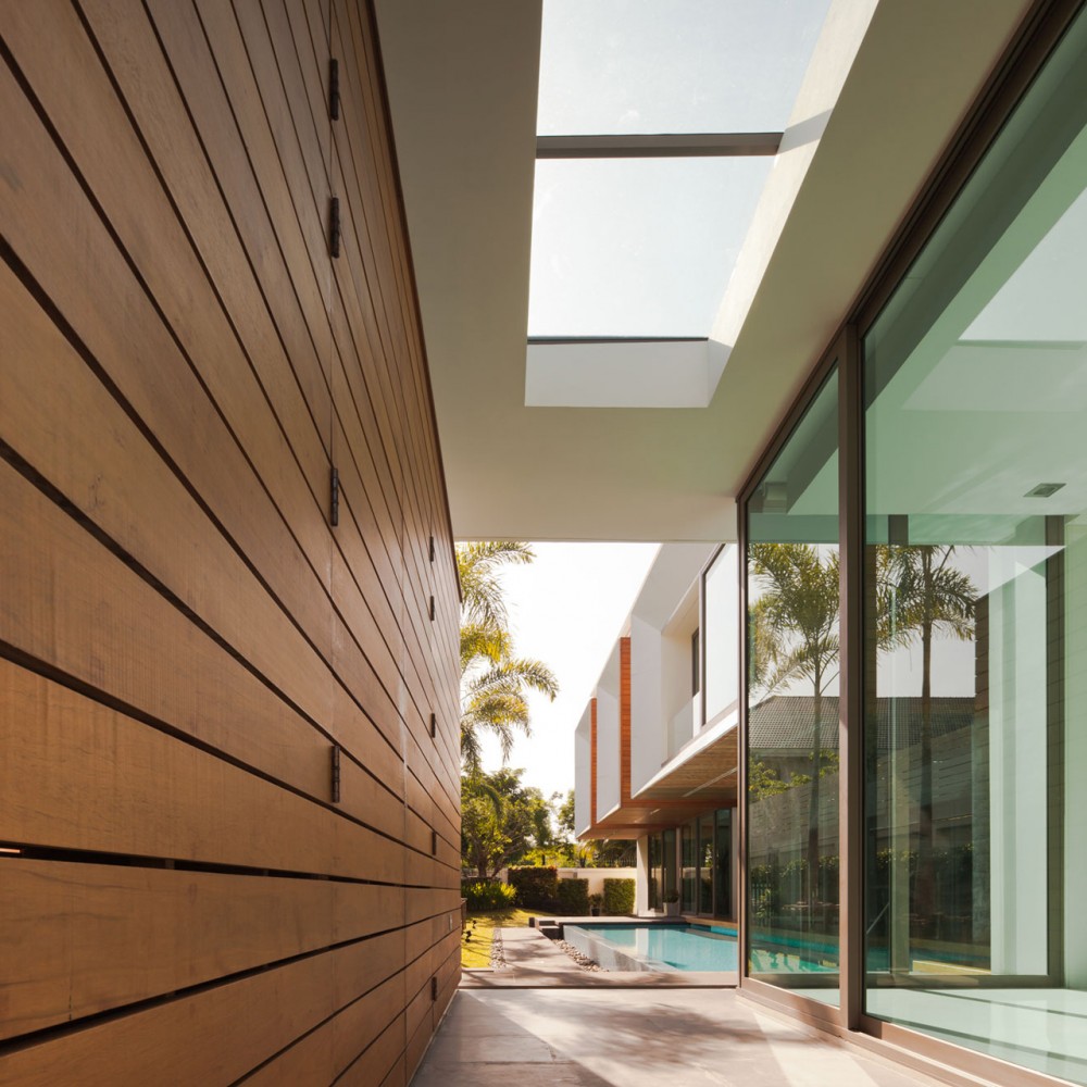 L71 House / OFFICE AT Co.