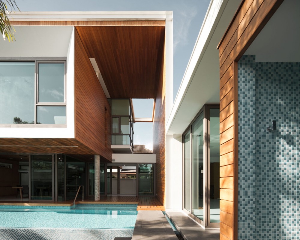 L71 House / OFFICE AT Co.