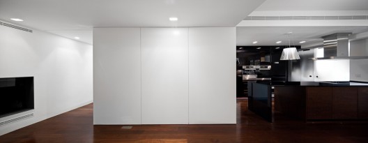 Palma Apartment / Pedra Silva Architects