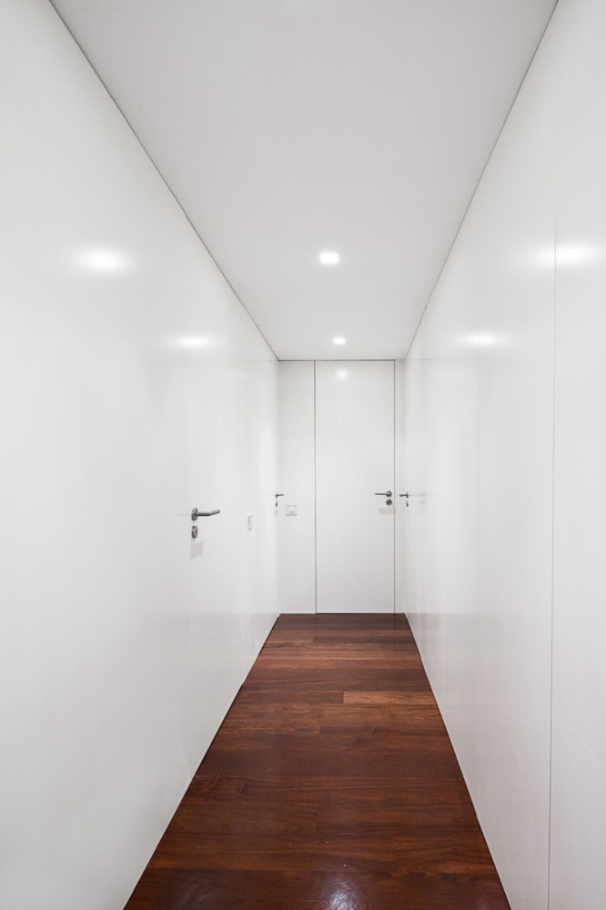 Palma Apartment / Pedra Silva Architects