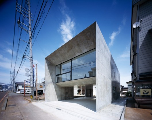 Cadre House / Apollo Architects & Associates